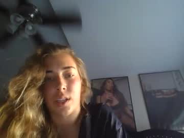 webcam girl aellarose capture image #3951764