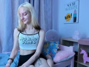 webcam girl erika__lodge capture image #2300304