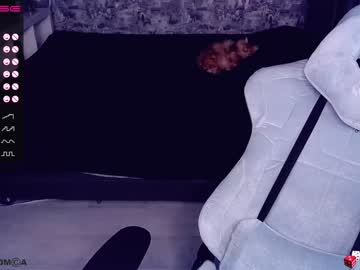 webcam girl _b_a_n_s_h_e_e_ capture image #879557