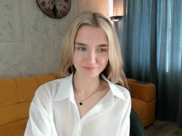webcam girl big_blue_eyese capture image #4027789
