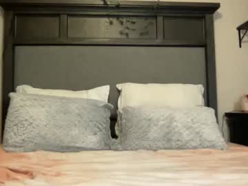 webcam girl peachezzs capture image #1850067