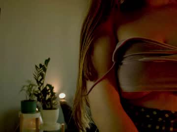 webcam girl hannah_look3r_ capture image #1580497
