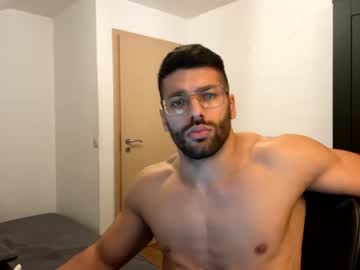 webcam man rogan1604 capture image #829261