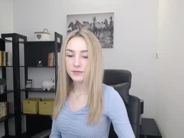 webcam girl little_e_mily capture image #1251689