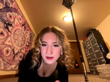 webcam girl brrookkee capture image #4057161