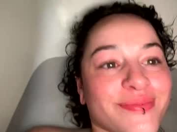 webcam girl meowingmilf capture image #3967223