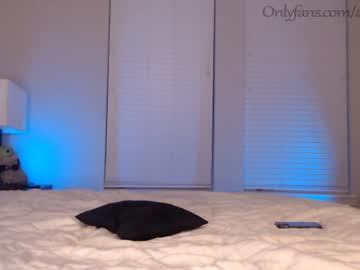 webcam couple ari_lovexo capture image #2947584