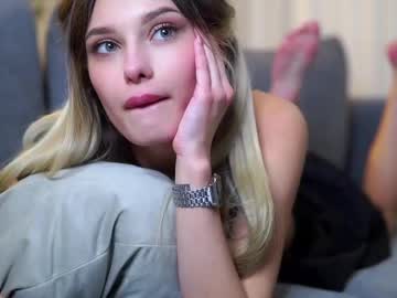webcam girl lovebecomestheenemy capture image #4059351