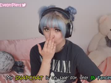 webcam girl evelynpiers capture image #134058