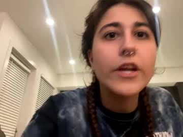 webcam girl raiyvyn capture image #4023885