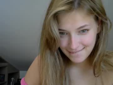 webcam girl talyaa_xo capture image #1803065