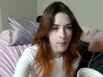 webcam girl milkywhiiite capture image #2339776