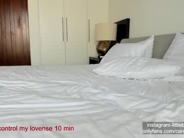 webcam girl carolinaherera capture image #1816048