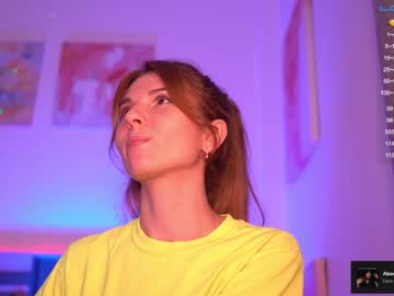 webcam girl sweetkira555 capture image #2886189