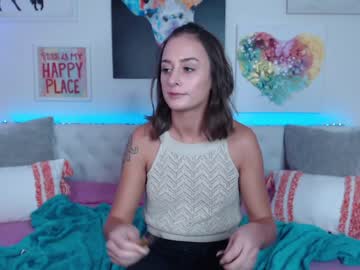 webcam girl holihurricane capture image #2719229