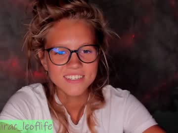webcam girl carolayers capture image #2440677