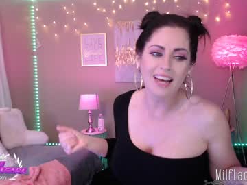 webcam girl milf_lacey capture image #1353997