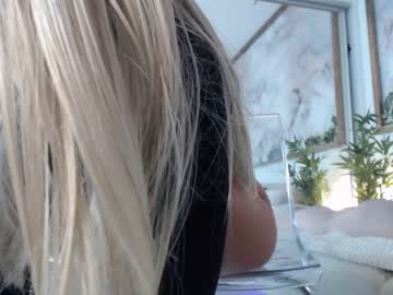 webcam girl marrylouanne capture image #1382359