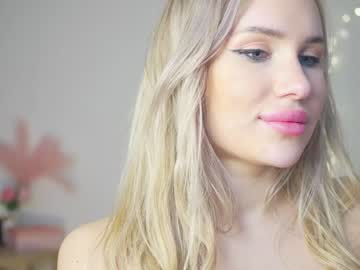 webcam girl pearl_blonde capture image #1190073