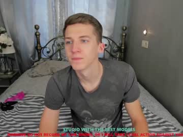 webcam girl justin_n_july capture image #1228337