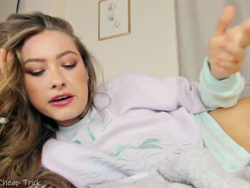 webcam girl x_lily_x capture image #1692827