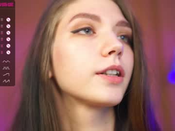 webcam girl angels_kiss capture image #2686439