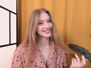 webcam girl dollygarman capture image #4067564
