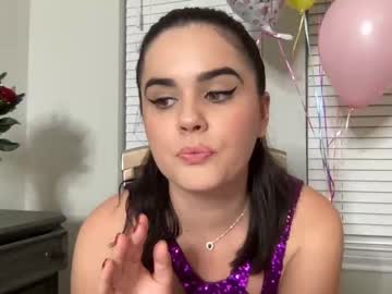 webcam girl gia_is_horny capture image #185087
