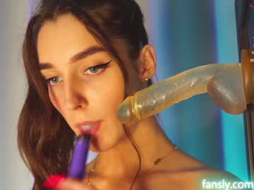 webcam girl angels_kiss capture image #2208816