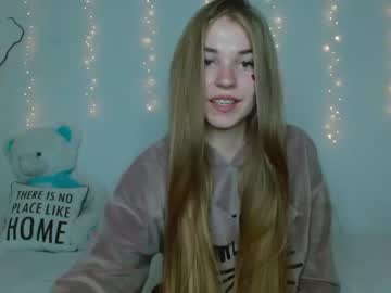 webcam girl little__cherrry capture image #2488845