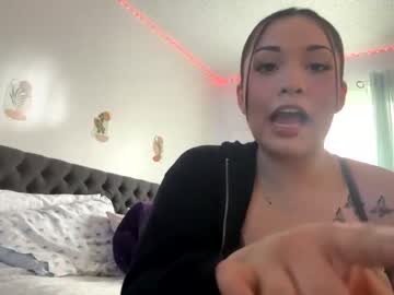 webcam girl lilcutie733147 capture image #4007699