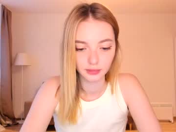 webcam girl olli_ver capture image #2980023