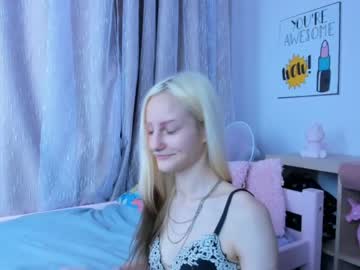 webcam girl erika__lodge capture image #2364363