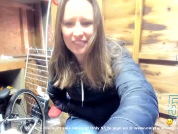 webcam girl eatmypie69 capture image #1034620