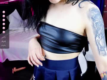 webcam girl lina_bitch capture image #2108445