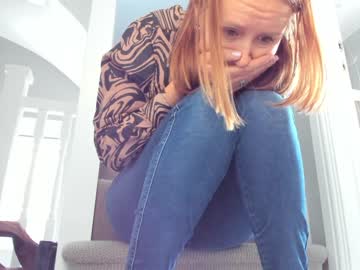 webcam girl eatmypie69 capture image #3261175