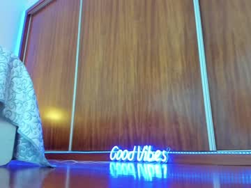 webcam girl angel_danm_milf capture image #2942770