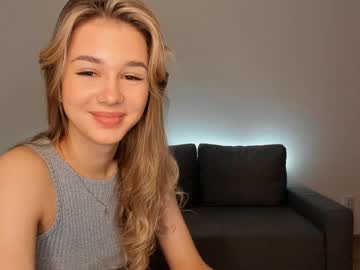 webcam girl holly____ capture image #3496795