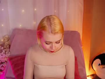 webcam girl alice_in_boobsland capture image #3610228