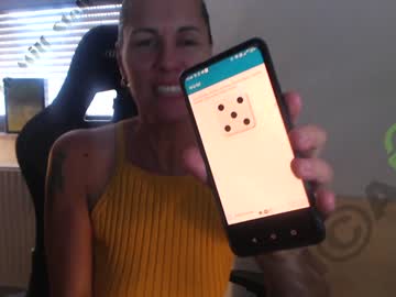 webcam girl the_milf_steff capture image #2341568