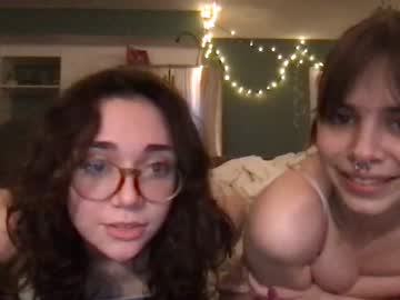 webcam girl britneysboobs capture image #995651