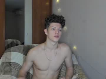 webcam man manya_sanush capture image #1302236