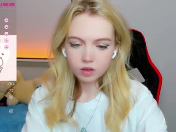 webcam girl small_blondee capture image #3727243