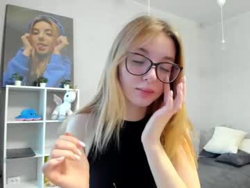 webcam girl olli_ver capture image #3310539