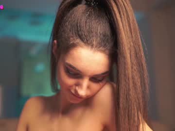 webcam girl angels_kiss capture image #3686458