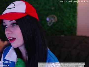 webcam girl runesy capture image #3701585