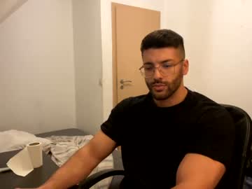 webcam man rogan1604 capture image #798720