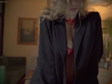webcam girl chillwithkira capture image #1109583
