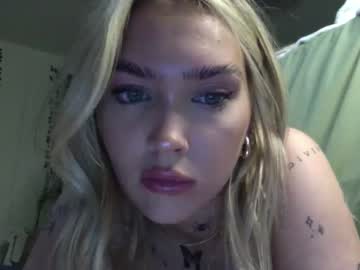 webcam girl tattedblondiezoe capture image #3994803