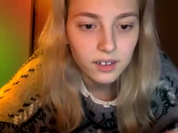 webcam girl holydori capture image #1387277